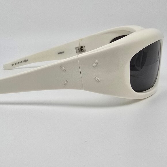 *SOLD* Maison Margiela x Gentle Monster MM002 White Frame Grey Lens Sunglasses - Picture 6 of 16